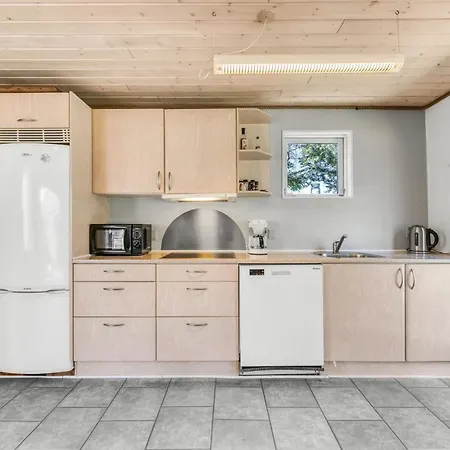 Jonnhild - 700m From The Sea By Interhome *